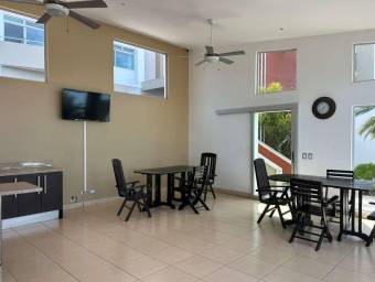 Se alquila apartamento en Guachipelín de Escazú #26-1070