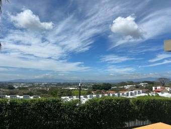 Se alquila apartamento en Guachipelín de Escazú #26-1070
