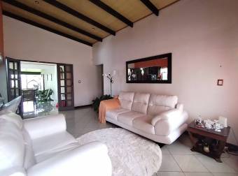 AMPLIA CASA EN VENTA, CONCEPCIÓN, SAN RAMÓN, ALAJUELA  
