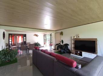 AMPLIA CASA EN VENTA, CONCEPCIÓN, SAN RAMÓN, ALAJUELA  