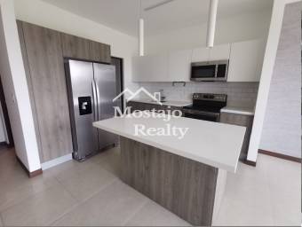 Alquiler apartamento condominio Parques del Sol, Santa ana, full amenidades