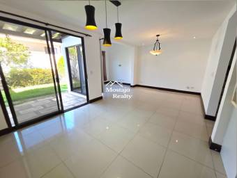 Alquiler de Casa Condominio Parques del Sol, Santa Ana