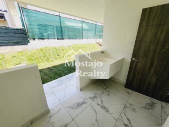 Alquiler de Casa moderna en Condominio Villas del Sol, San Rafael de Alajuela