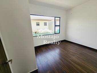 Alquiler de Casa moderna en Condominio Villas del Sol, San Rafael de Alajuela