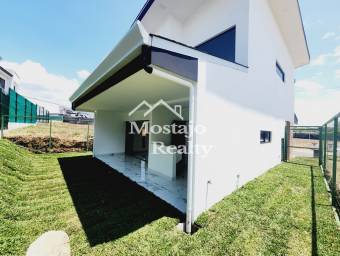 Alquiler de Casa moderna en Condominio Villas del Sol, San Rafael de Alajuela