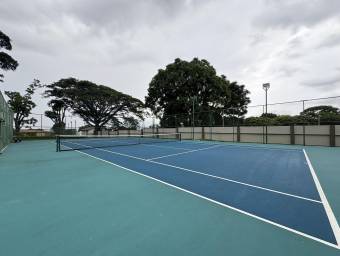 Se vende casa en construcción para estrenar en Ulloa Heredia 25-1995