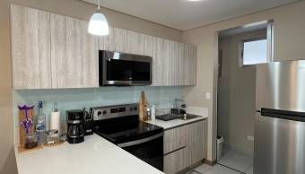 Se vende casa con mucha luz natural en Ulloa Heredia 26-1160