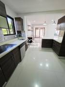 Alquiler de Casa esquinera, Condominio Parques del Sol, Santa Ana