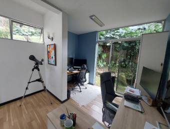 Se vende casa con lote de 5371 m2 en San Antonio Belén 26-673