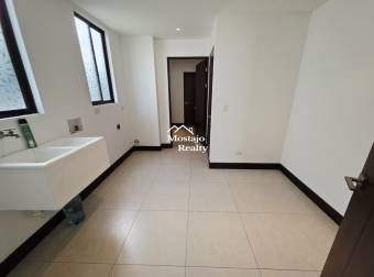 Alquiler de Casa Condominio Parques del Sol, Santa Ana