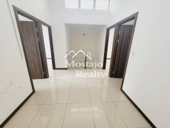 Venta de casa nueva, Condominio Piamonte, Brasil de Mora