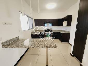 Venta de casa nueva, Condominio Piamonte, Brasil de Mora