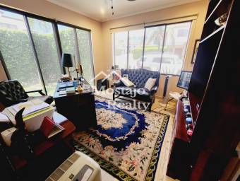 Venta de Casa, Condominio Puerta de Hierro, Santa Ana