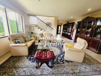 Venta de Casa, Condominio Puerta de Hierro, Santa Ana