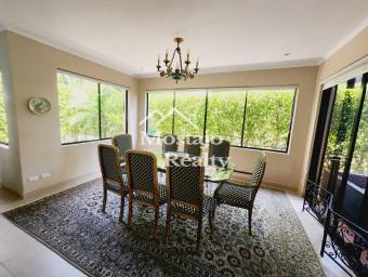 Venta de Casa, Condominio Puerta de Hierro, Santa Ana