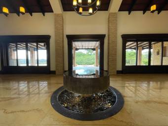 Se vende mansión con lote de 10756 m2 en La Guácima Alajuela 23-904