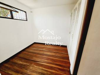 Venta de casa, espectacular vista, un nivel, San Antonio de Escazú, Costa Rica