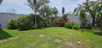 Se vende edificio cerca del nuevo Hospital de Cartago en El Tejar El Guarco 25-213