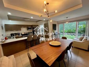 Venta de Casa, Condominio Lomas de Santa Ana, Santa Ana