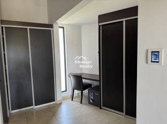 Venta de Casa Moderna e Inteligente, Hacienda Los Reyes, La Guácima, Alajuela