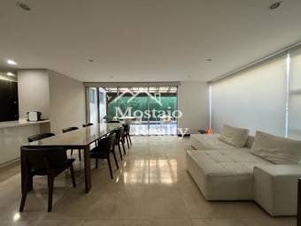 Venta de Casa esquinera, 3 niveles, Condominio Paseo del Sol, Santa Ana centro