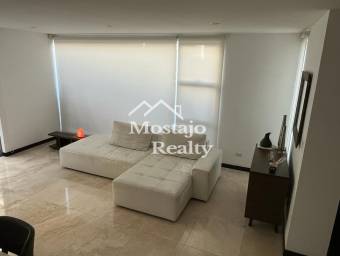 Venta de Casa esquinera, 3 niveles, Condominio Paseo del Sol, Santa Ana centro
