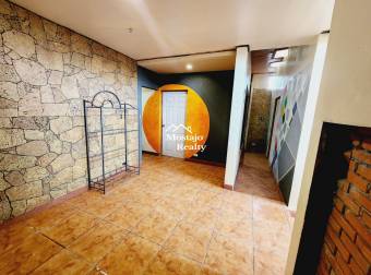 Venta de Casa grande para Negocio o Vivienda, San Pedro, Montes de Oca,