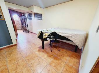 Venta de Casa grande para Negocio o Vivienda, San Pedro, Montes de Oca,