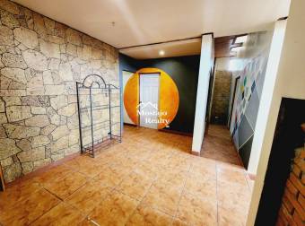 Venta de Casa grande para Negocio o Vivienda, San Pedro, Montes de Oca,
