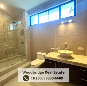 San Rafael Escazú casa de lujo alquiler $5.000 / 4 dormitorios, jardines San Rafael Escazú casa de lujo alquiler $5.000 / 4 dormitorios, jardines