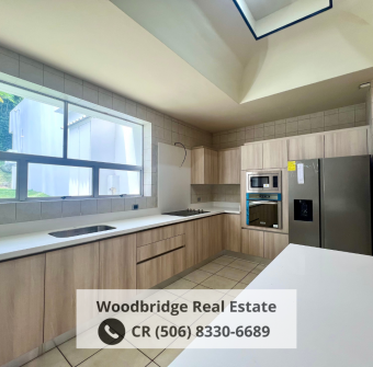 San Rafael Escazú casa de lujo alquiler $5.000 / 4 dormitorios, jardines San Rafael Escazú casa de lujo alquiler $5.000 / 4 dormitorios, jardines