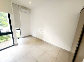 Venta de Casa moderna, Condominio Lindora 43, Santa Ana