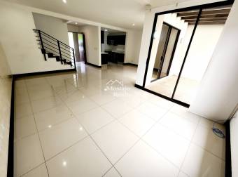 Venta de casa, Condominio Parques del Sol, Santa Ana