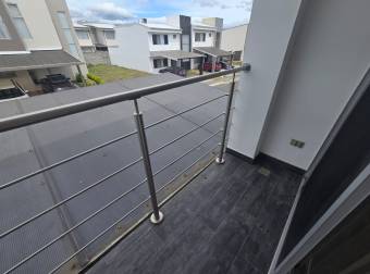 VENTA DE CASA EN CONDOMINIO HACIENDA EL COYOL, ALAJUELA