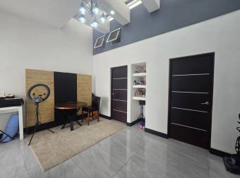 VENTA DE CASA EN CONDOMINIO HACIENDA EL COYOL, ALAJUELA