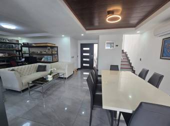 VENTA DE CASA EN CONDOMINIO HACIENDA EL COYOL, ALAJUELA