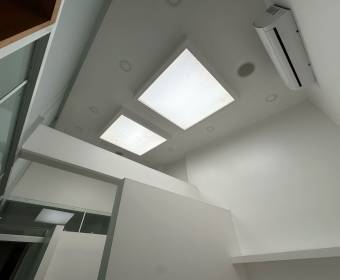 Local comercial a la venta ubicado en Guachipelín, San Rafael de Escazú. Bien adjudicado bancario, $ 212,204, 2, San José, Escazú