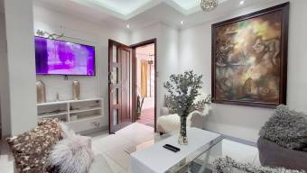 Se alquila casa con mucha luz natural en Curridabat 26-927