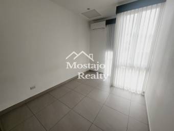 Venta de Casa moderna, Condominio Lindora 43, Santa Ana