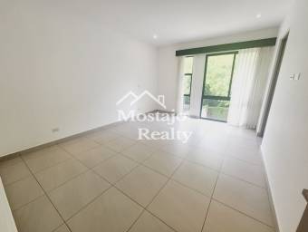 Venta de Casa moderna, Condominio Lindora 43, Santa Ana