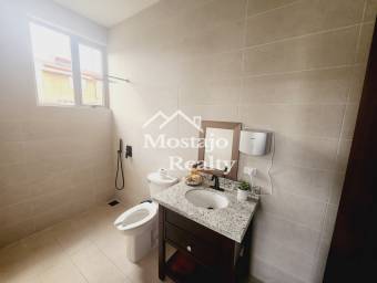 Venta de casa, uso comercial o residencial, Santo Domingo, Heredia Venta de casa, uso comercial o residencial, Santo Domingo, Heredia