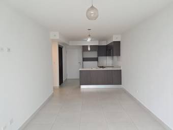 Se alquila apartamento cerca del Mall Paseo de las Flores en Heredia 26-1122