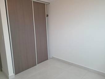 Se alquila apartamento cerca del Mall Paseo de las Flores en Heredia 26-1122