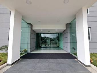 Se alquila apartamento cerca del Mall Paseo de las Flores en Heredia 26-1122