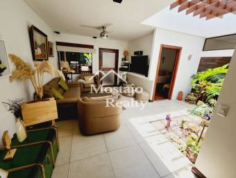 Casa en Venta, una planta, Trejos Montealegre, San Rafael de Escazú