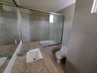 Se alquila casa con amplio patio en San Rafael Alajuela 26-50 Se alquila casa con amplio patio en San Rafael Alajuela 26-50