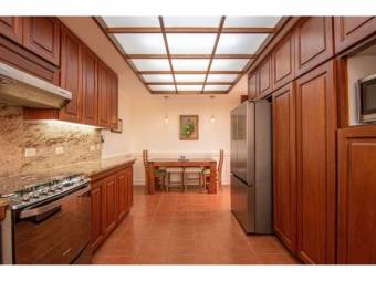 LUXURY HOUSE FOR SALE WITH TWO APARTMENTS AND POOL, HEREDIA, CARIARI RESIDENTIAL PARK - 9722829 LUXURY HOUSE FOR SALE WITH TWO APARTMENTS AND POOL, HEREDIA, CARIARI RESIDENTIAL PARK - 9722829