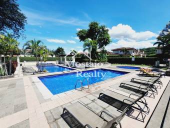 Venta de casa, Condominio Via Nova, Pozos Santa Ana