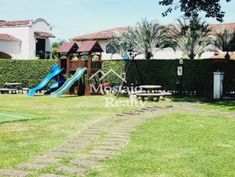 Venta de casa, Condominio Via Nova, Pozos Santa Ana