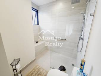 Venta de Apartamento, Flats 21, Lomas del Valle, Santa Ana, Costa Rica